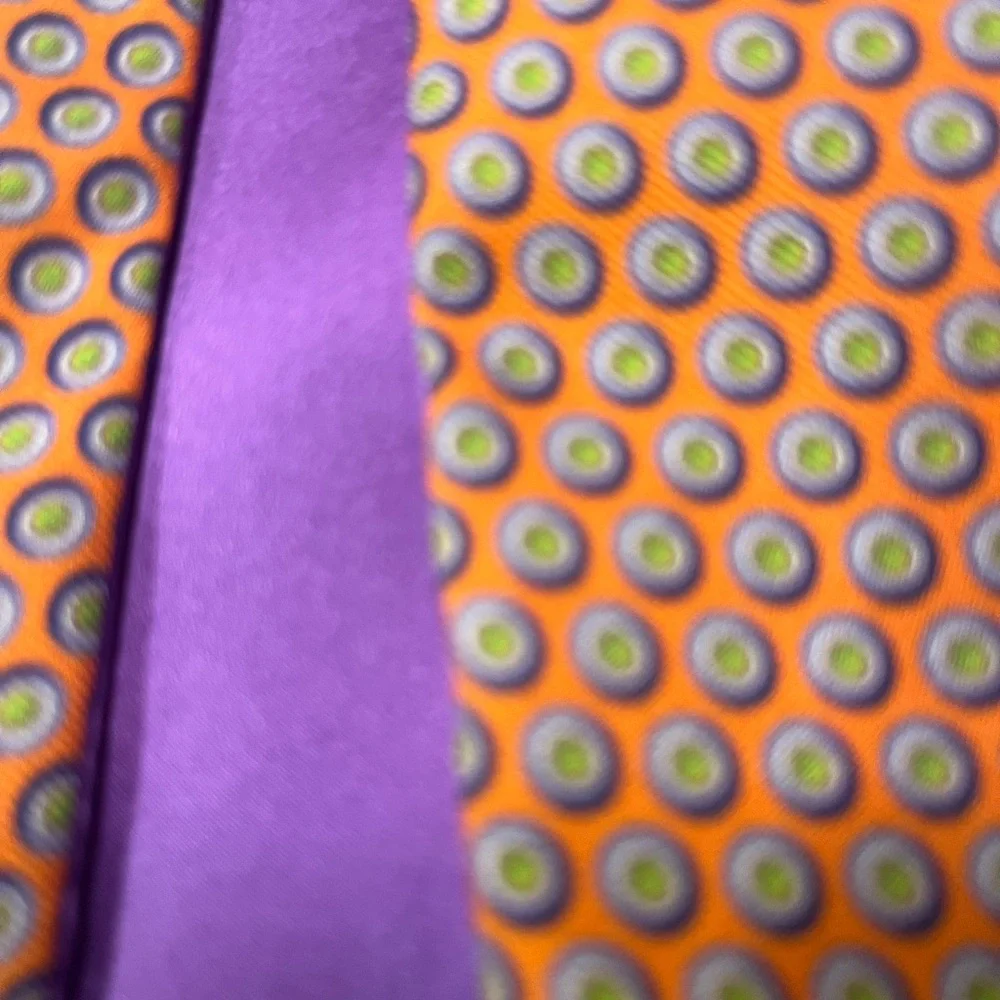 Paul Stuart Vibrant Purple Silk Accessory